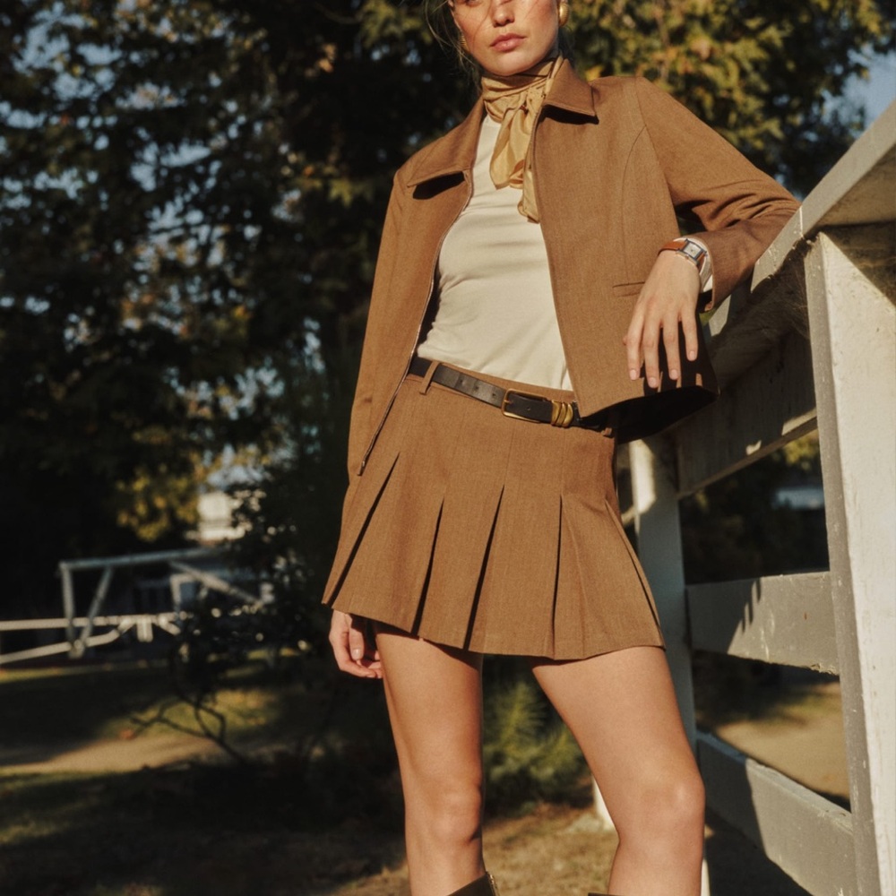 Reformation Brynlee Two Piece Camel - Picture 1 of 11